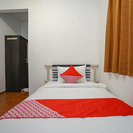 Super Oyo 1844 Bravo Residence Pangkal Pinang Esterno foto