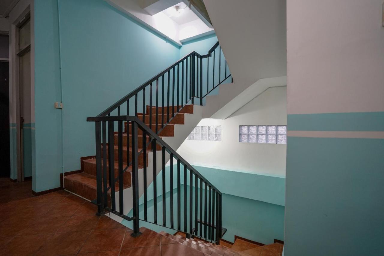 Super Oyo 1844 Bravo Residence Pangkal Pinang Esterno foto