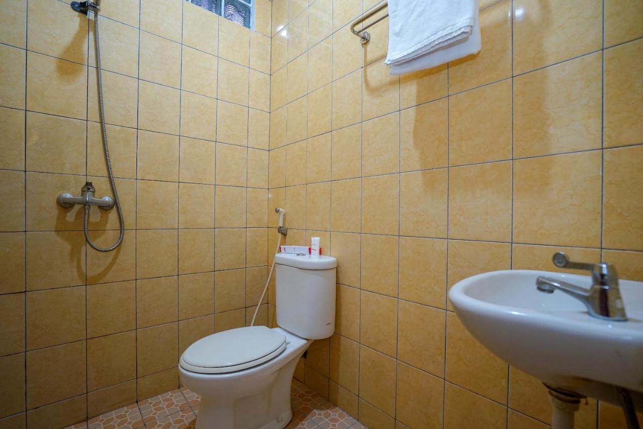 Super Oyo 1844 Bravo Residence Pangkal Pinang Esterno foto
