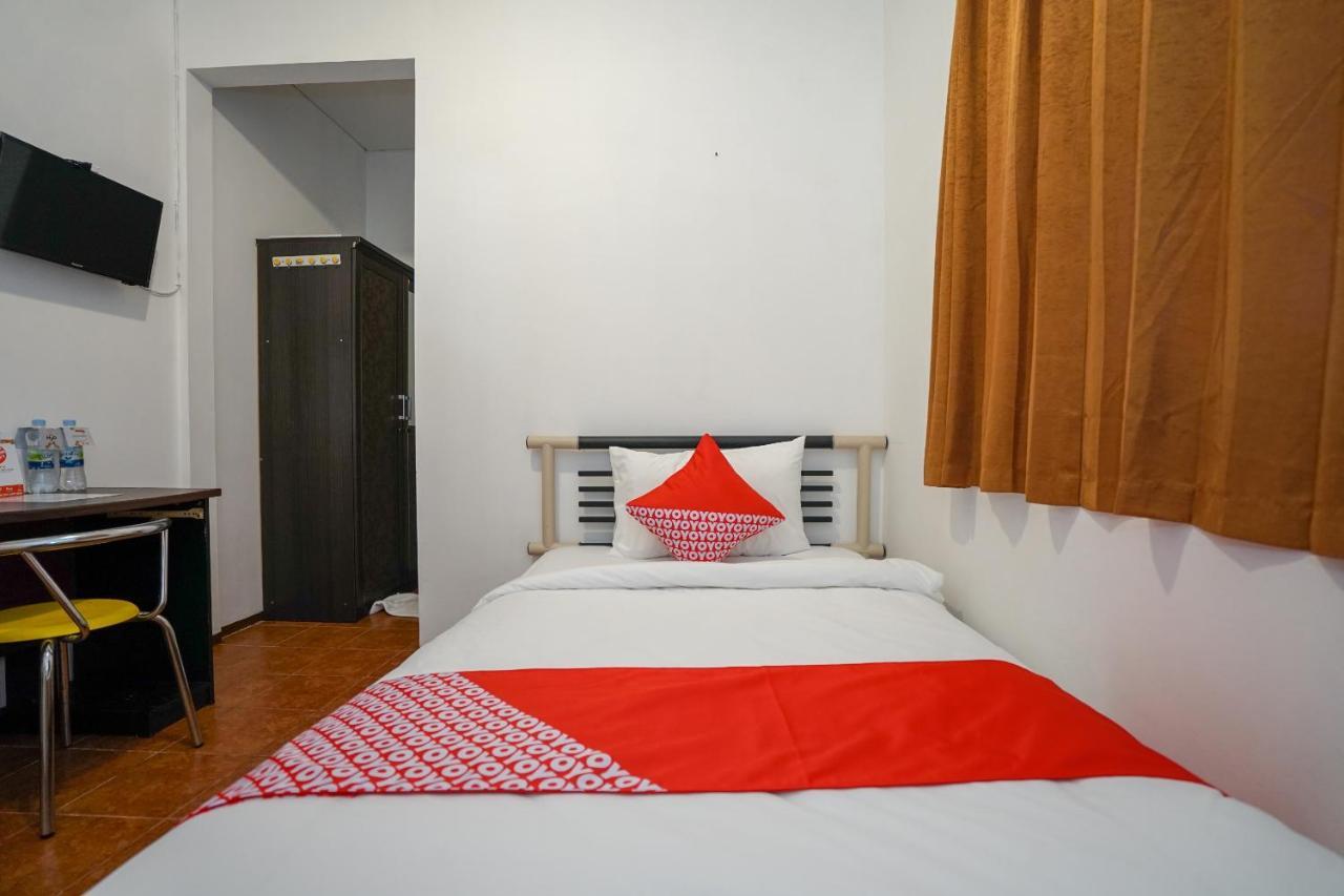 Super Oyo 1844 Bravo Residence Pangkal Pinang Esterno foto