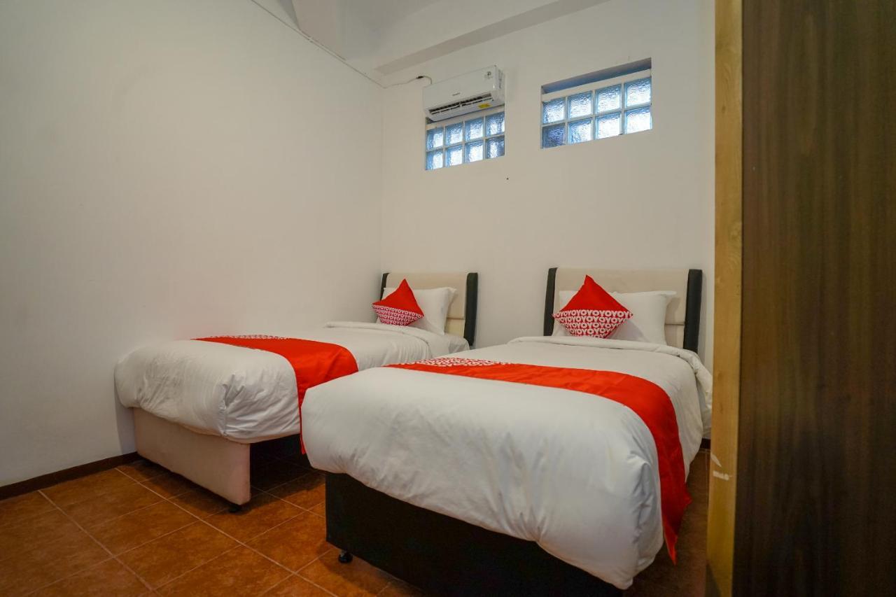 Super Oyo 1844 Bravo Residence Pangkal Pinang Esterno foto